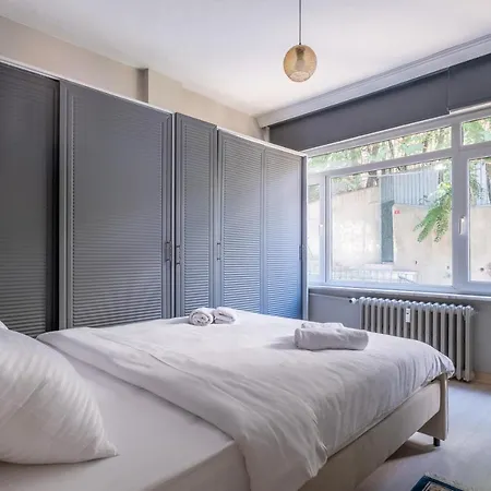 Stunning 2br At The Brim Of The Bosphorus