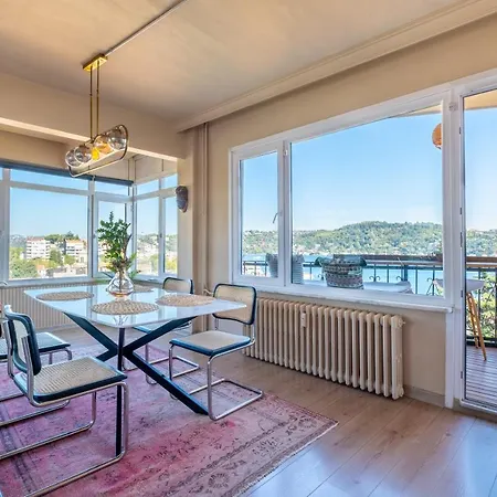 Stunning 2br At The Brim Of The Bosphorus *